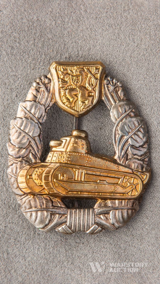 Танковый квалификационный знак для командира экипажа. Чехословакия 1936-48 гг.
