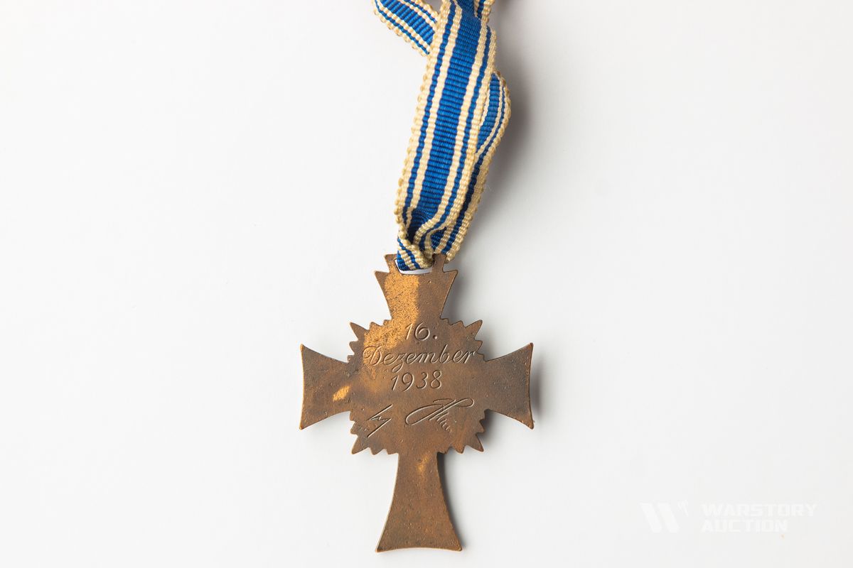 WARSTORY AUCTION - Почётный крест немецкой матери