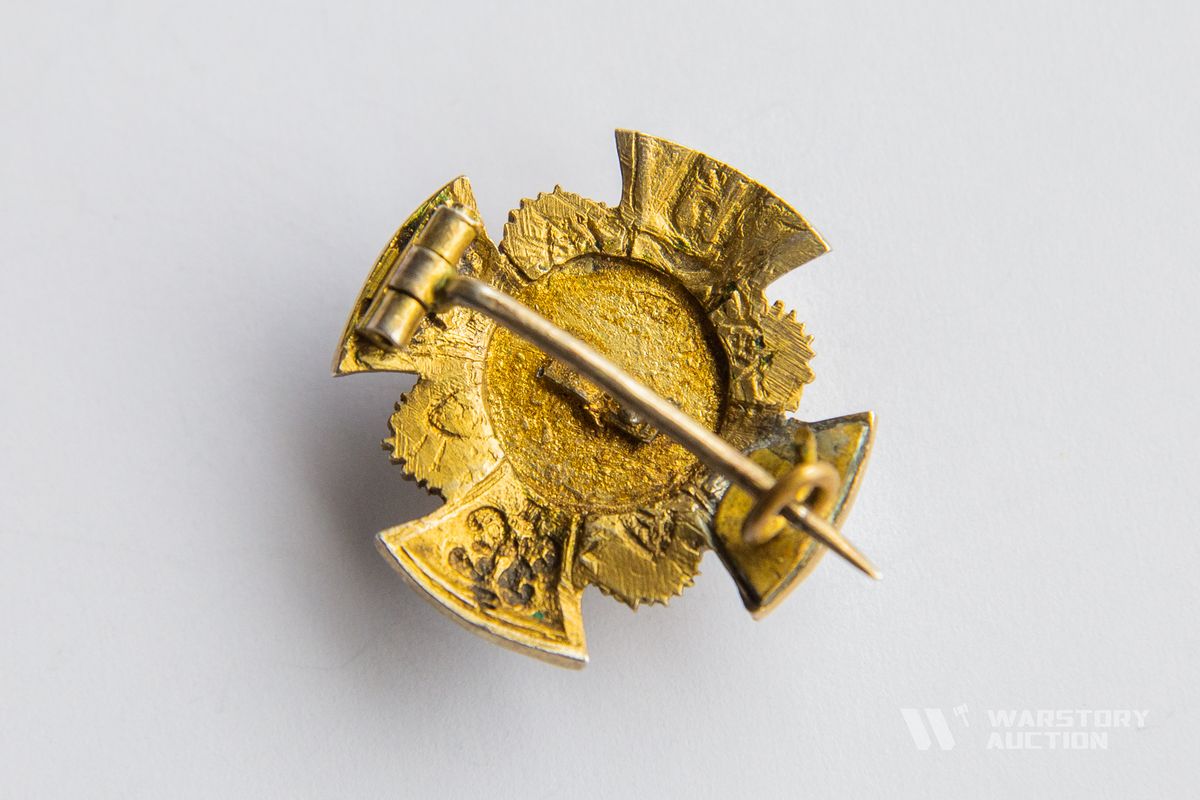 WARSTORY AUCTION - Фрачный знак об окончании Александровского Военного ...