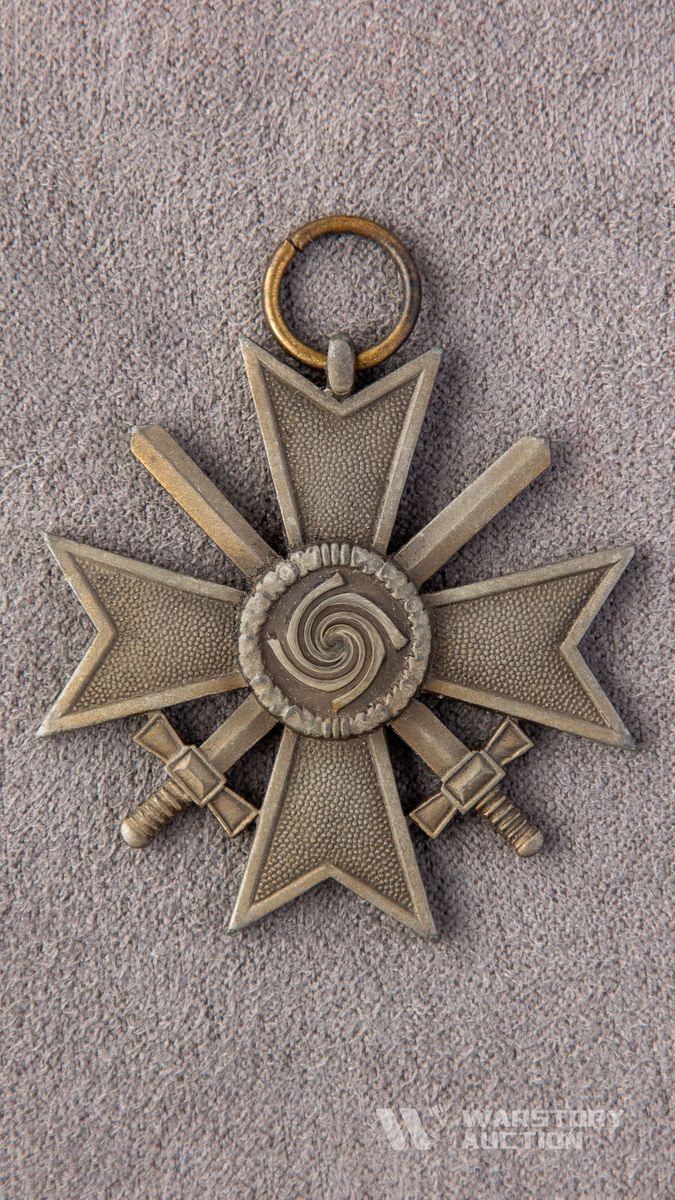 Крест Военных заслуг (Kriegsverdienstkreuz) KVK2