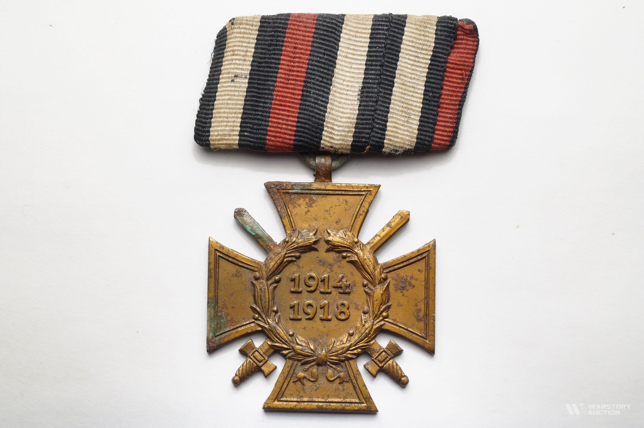 Почетный крест мировой войны 1914-1918годов(т.н.крест Гинденбурга),с мечами