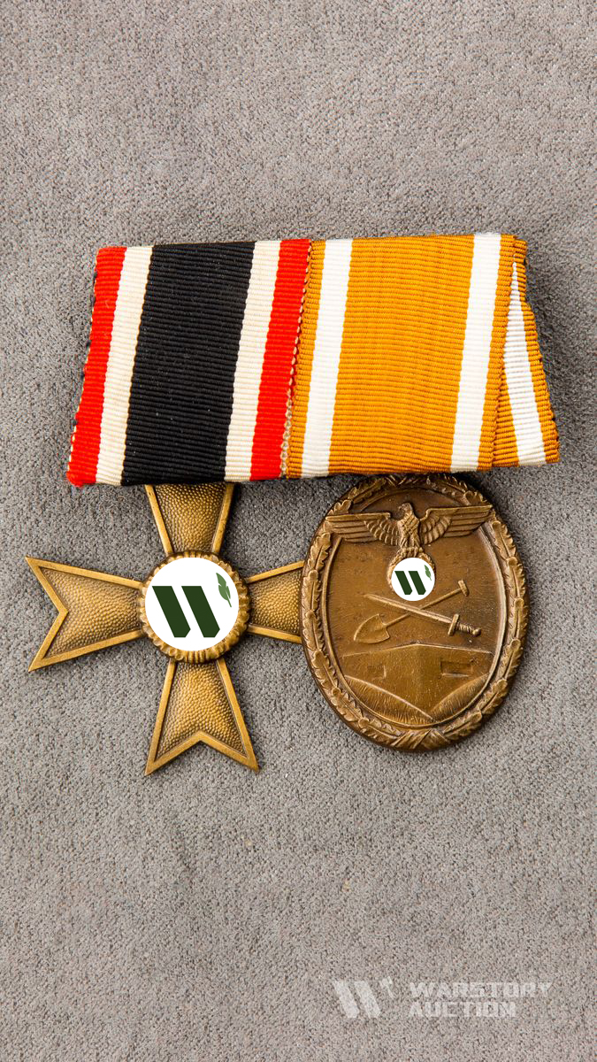 Наградная колодка немецкого военнослужащего с двумя медалями.