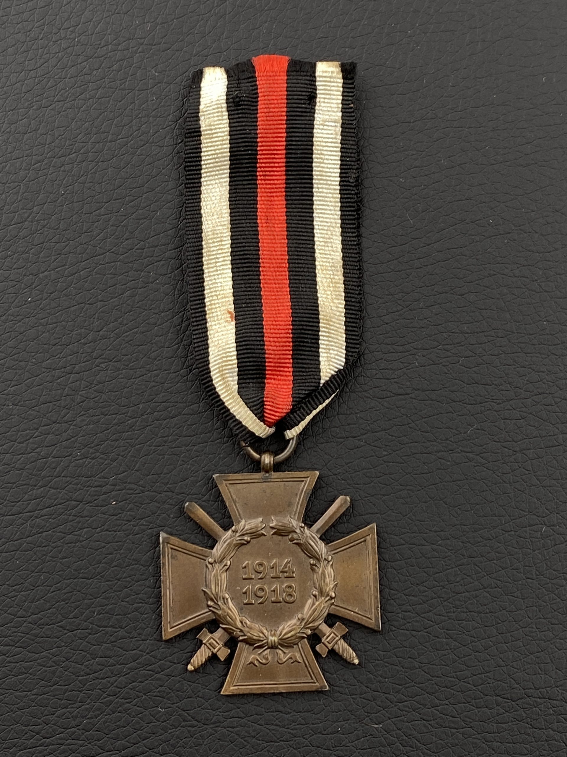 Крест Гинденбурга с мечами 1914-1918 гг. Клеймо.