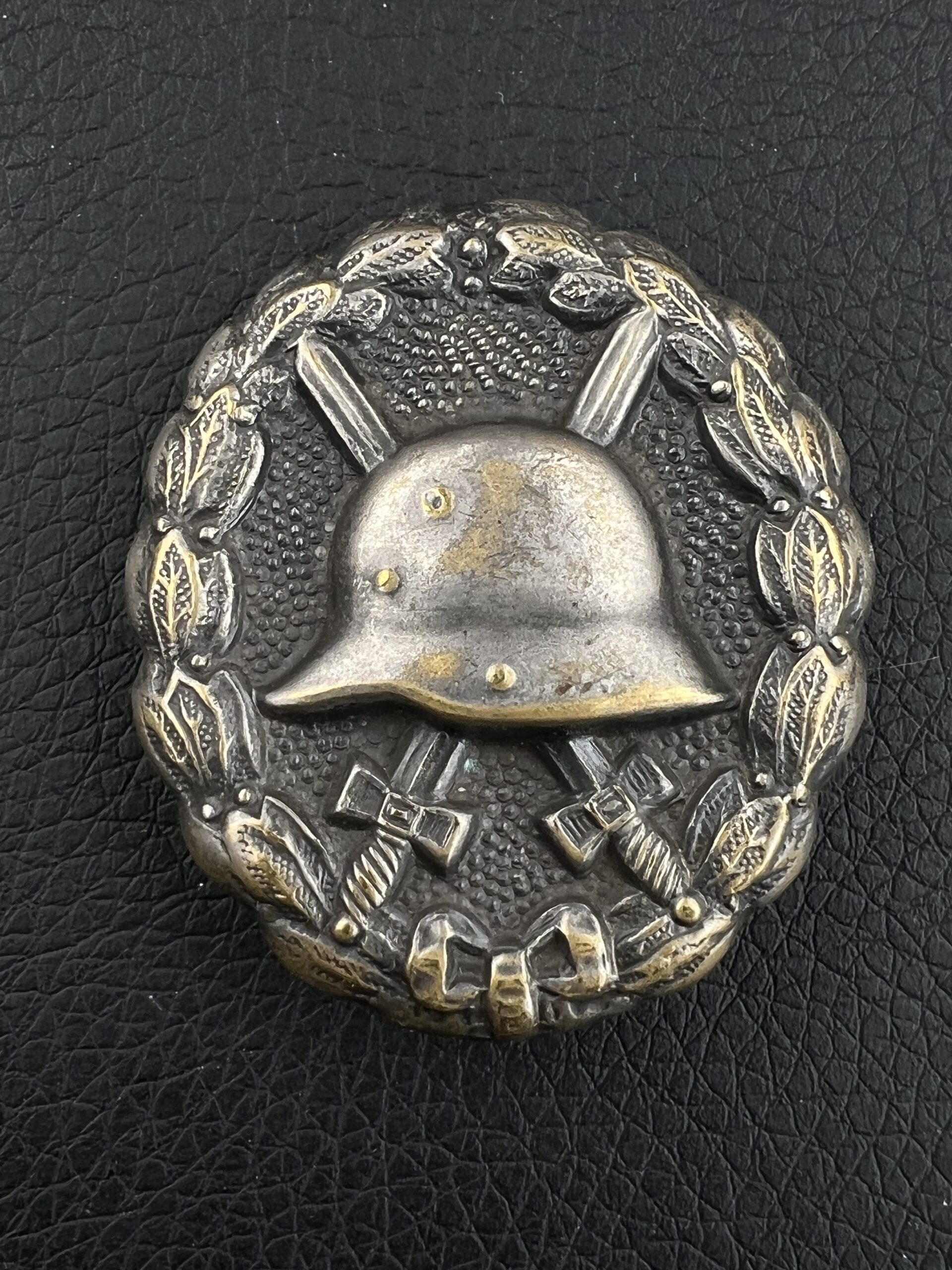Знак за ранение времен Первой Мировой войны  Серебряная степень