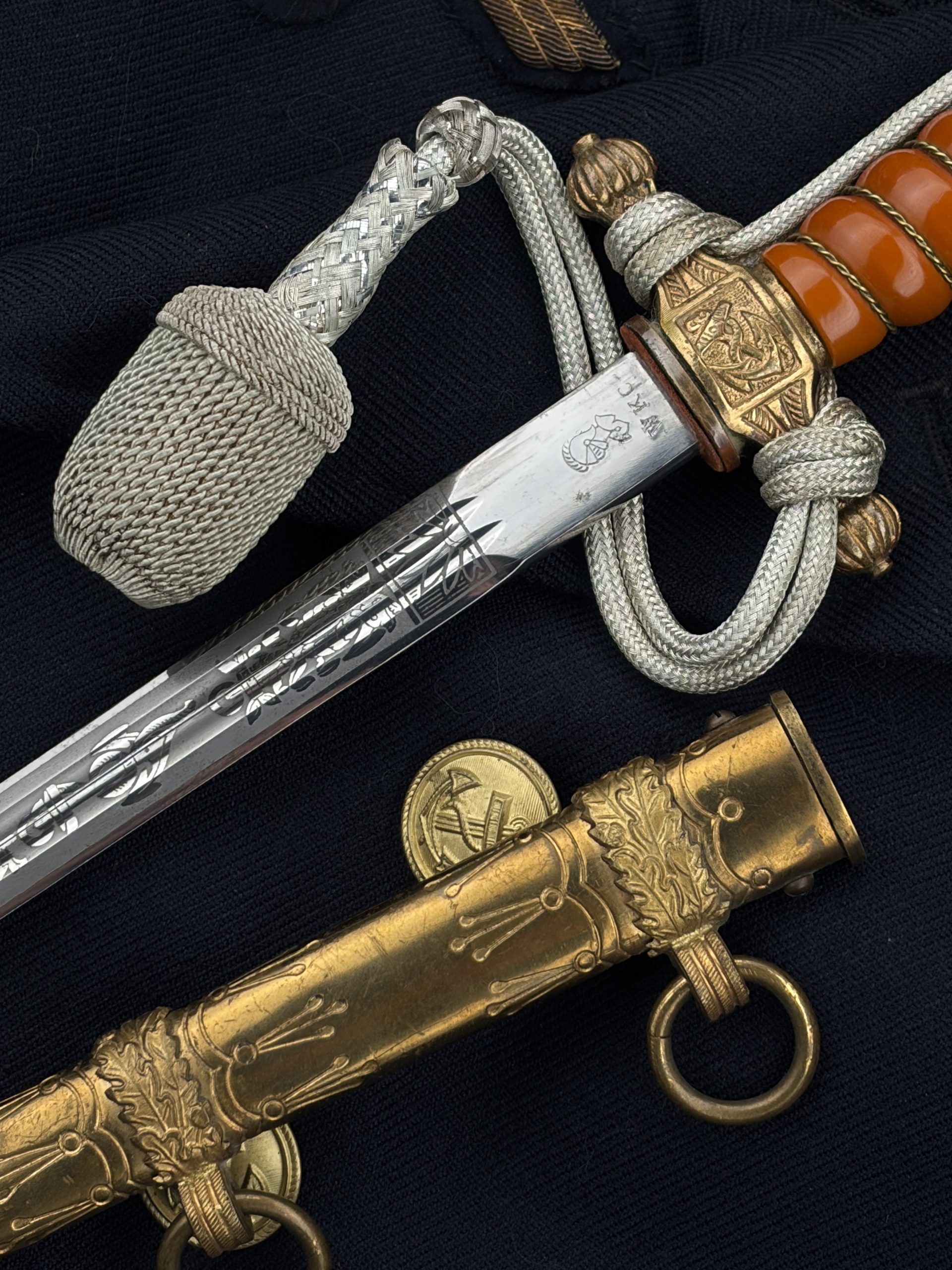 Кортик Кригсмарин WKC с оранжевой рукоятью. От Алексея С.