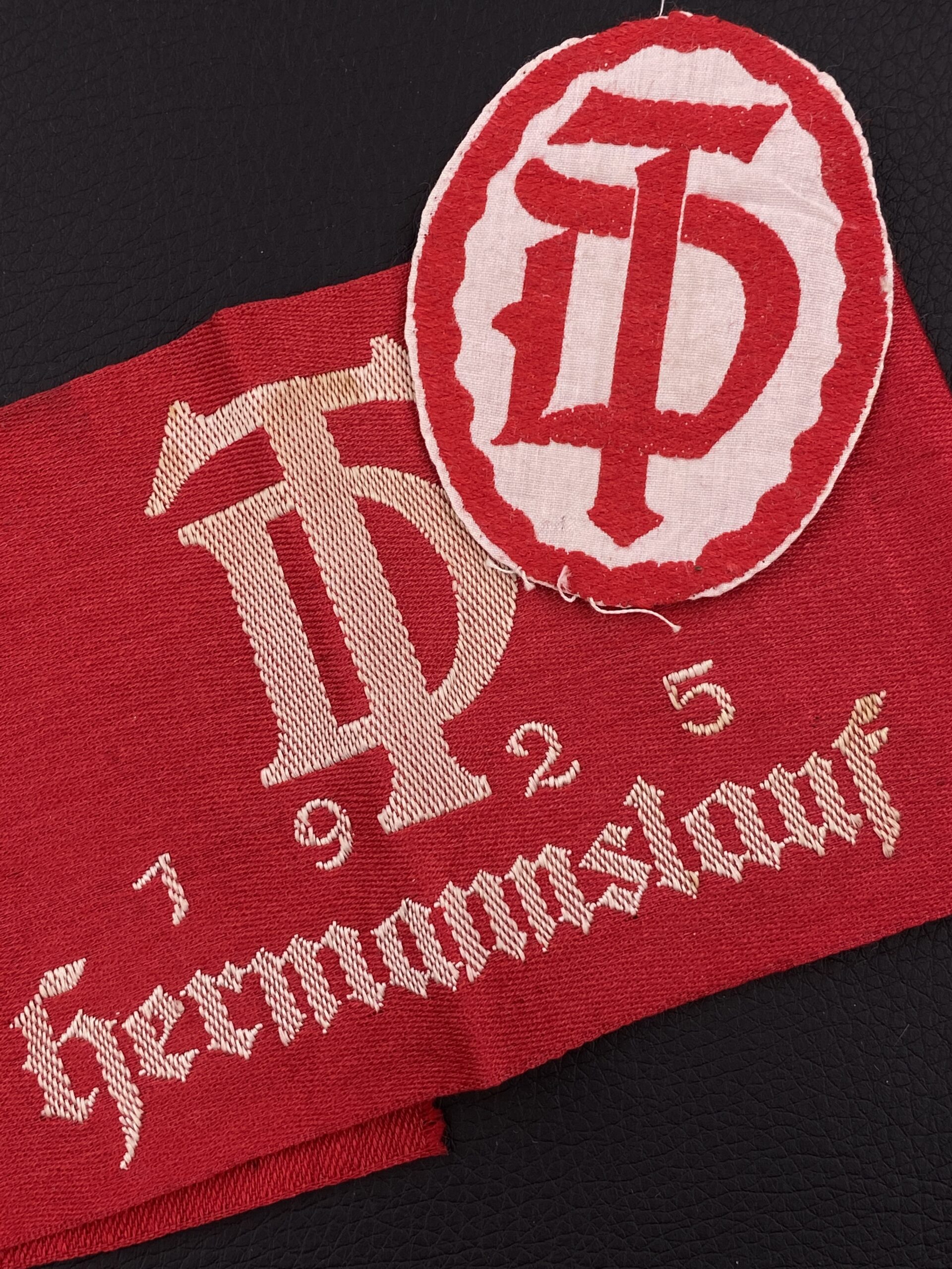 Комплект из повязки и нарукавной нашивки Немецкого Гимнастического союза DT (Deutsche Turnerbund).