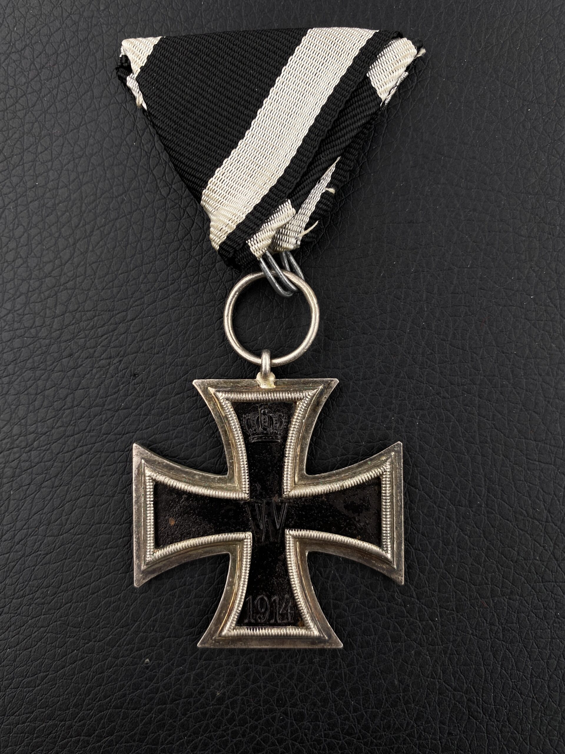 Железный крест 1914 на австрийской колодке с клеймом H