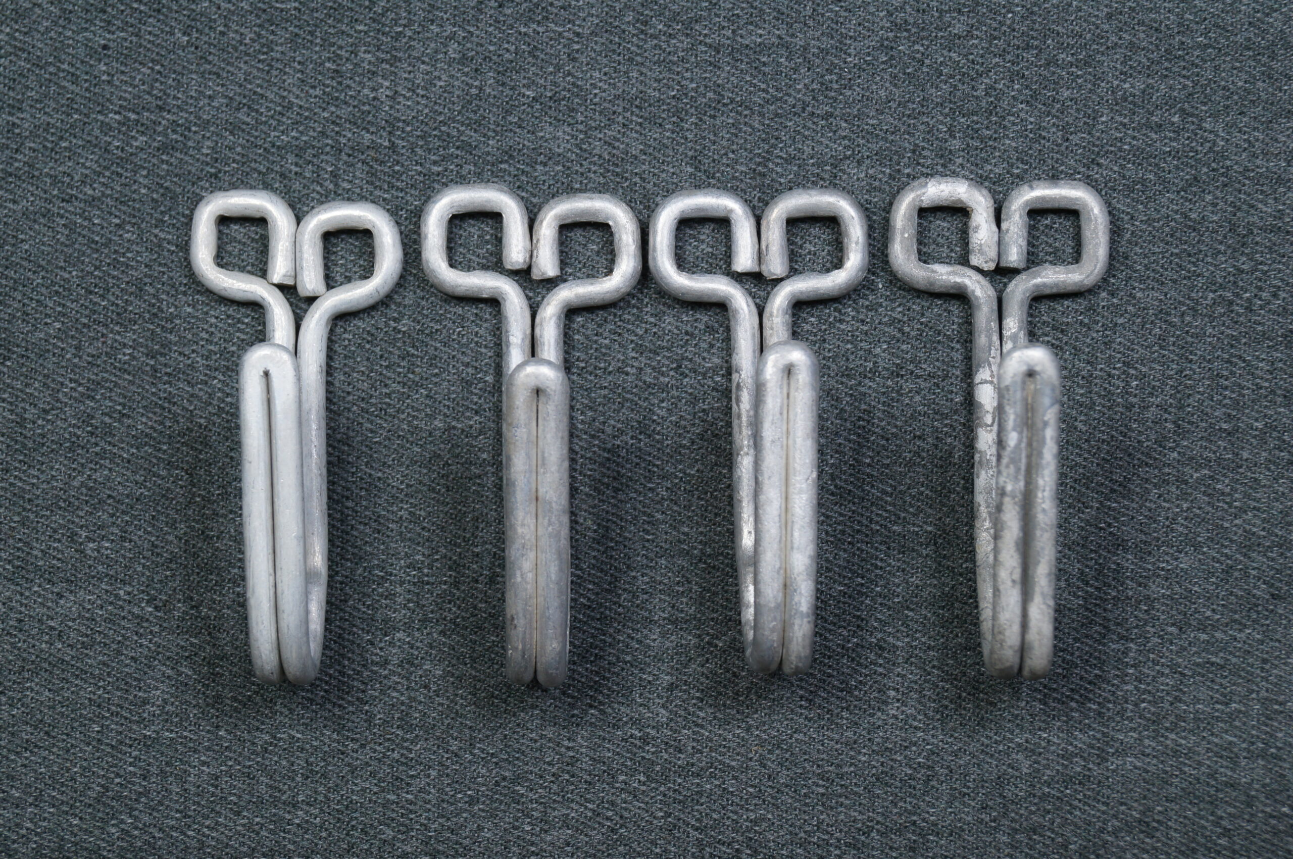 Комплект оригинальных крючков на мундир вермахта