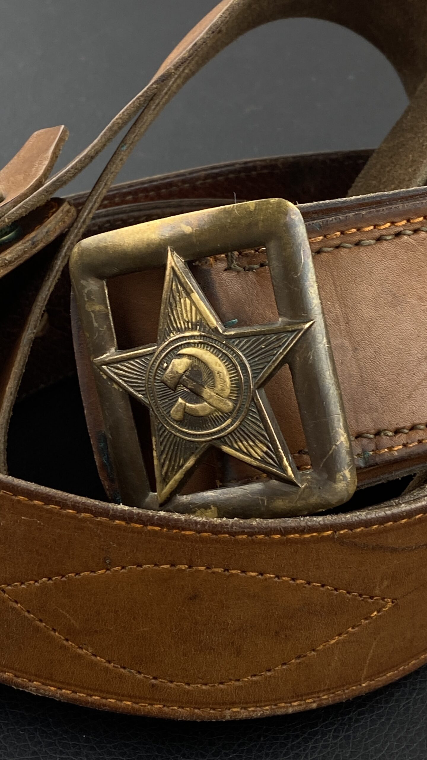 Кожаный офицерский ремень со звездой образца 1935 года