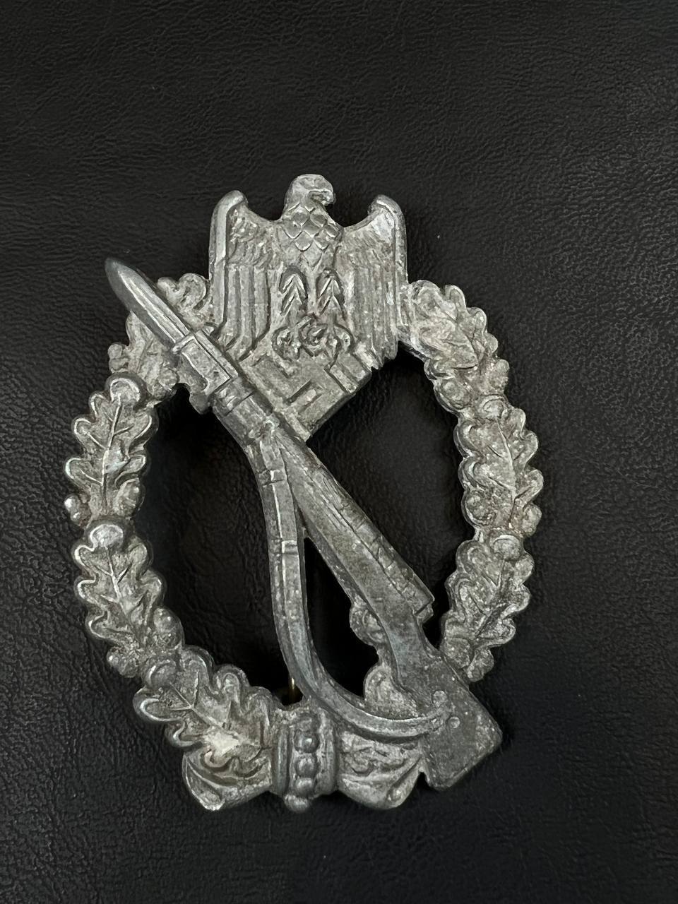 Нагрудный штурмовой пехотный знак в серебре (Infantry Assault Badge in Silver)