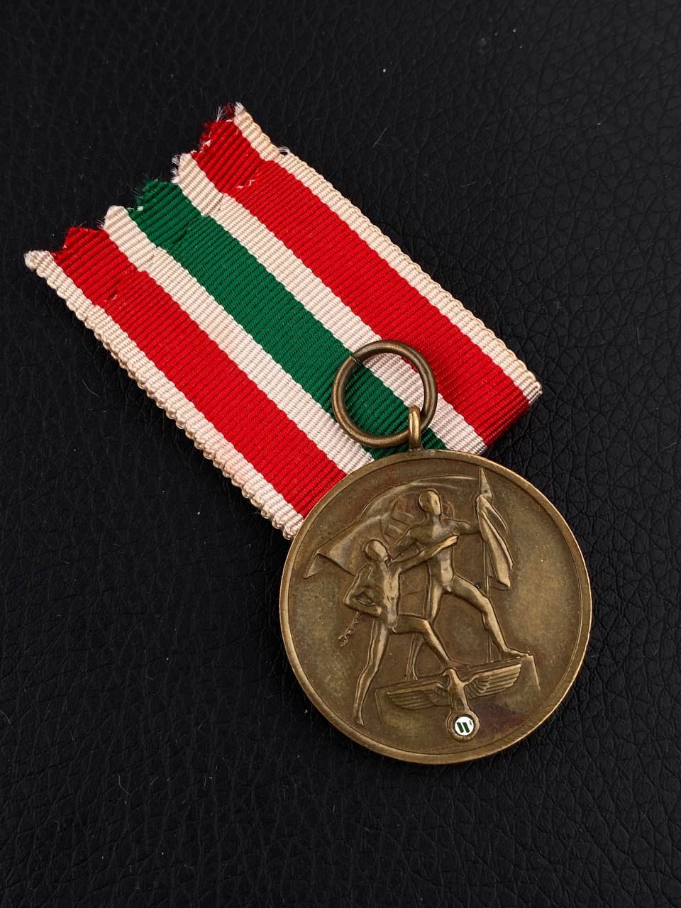 Медаль за присоединение Мемеля. С клеймом медальера H.C. – берлинского медальера и скульптора профессора Эдуарда Ханиш-Конси (Eduard Hanisch-Concee).