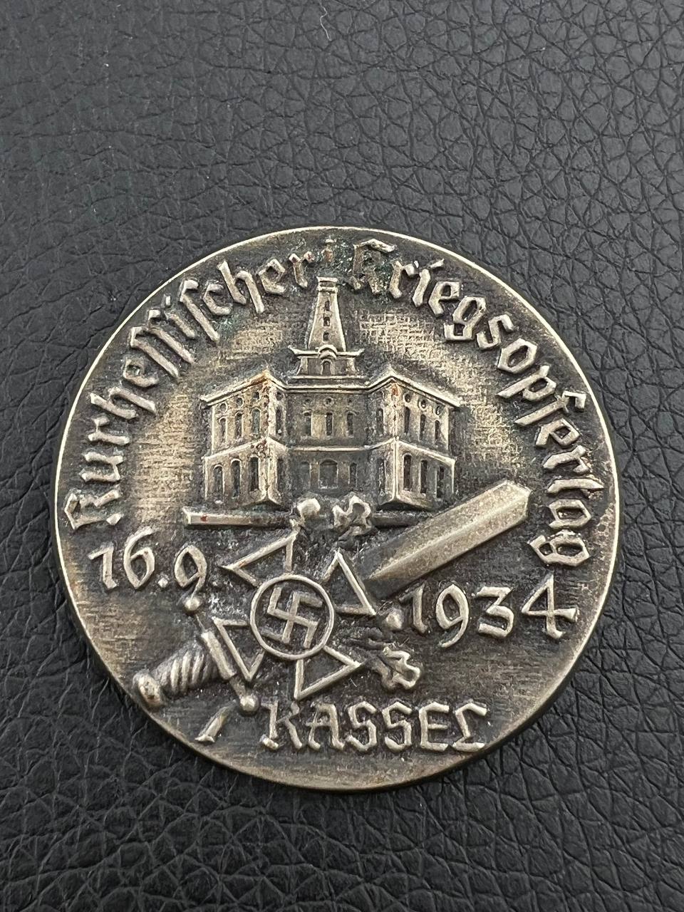 Значок Kriegsopfertag Kassel 16.9.1934.