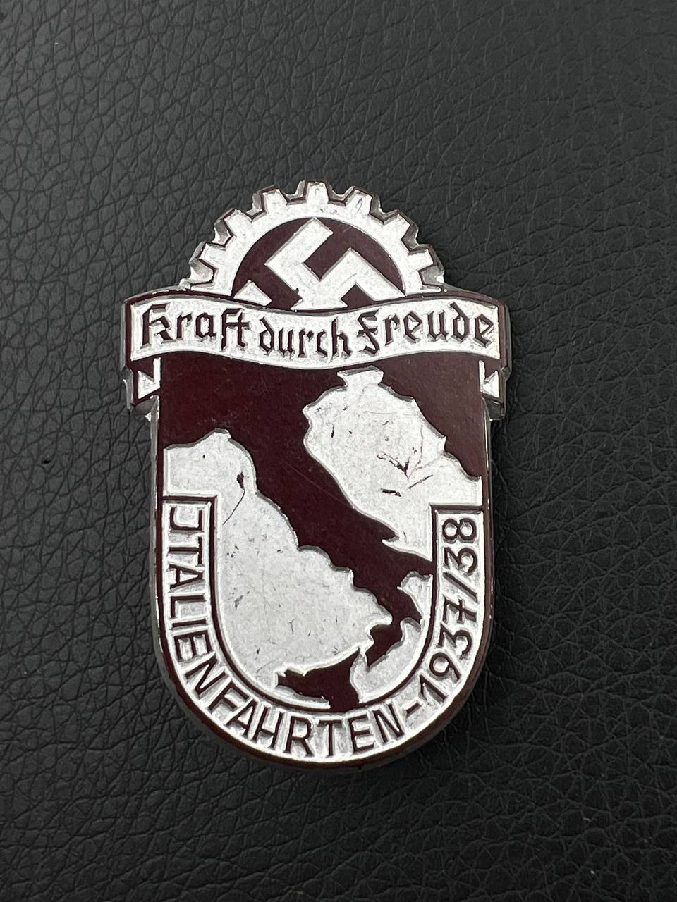 Значок KDF - турпоездки в Италию 1937/38 от Алексея С.