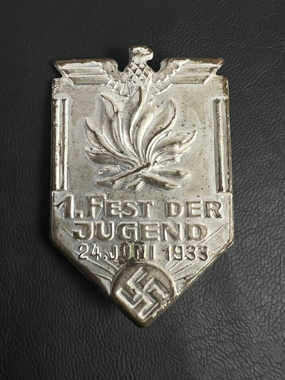 Значок 1. Fest Der Jugend. Первый фестиваль Гитлерюгенда 24 июня 1933 г. От Алексея С.