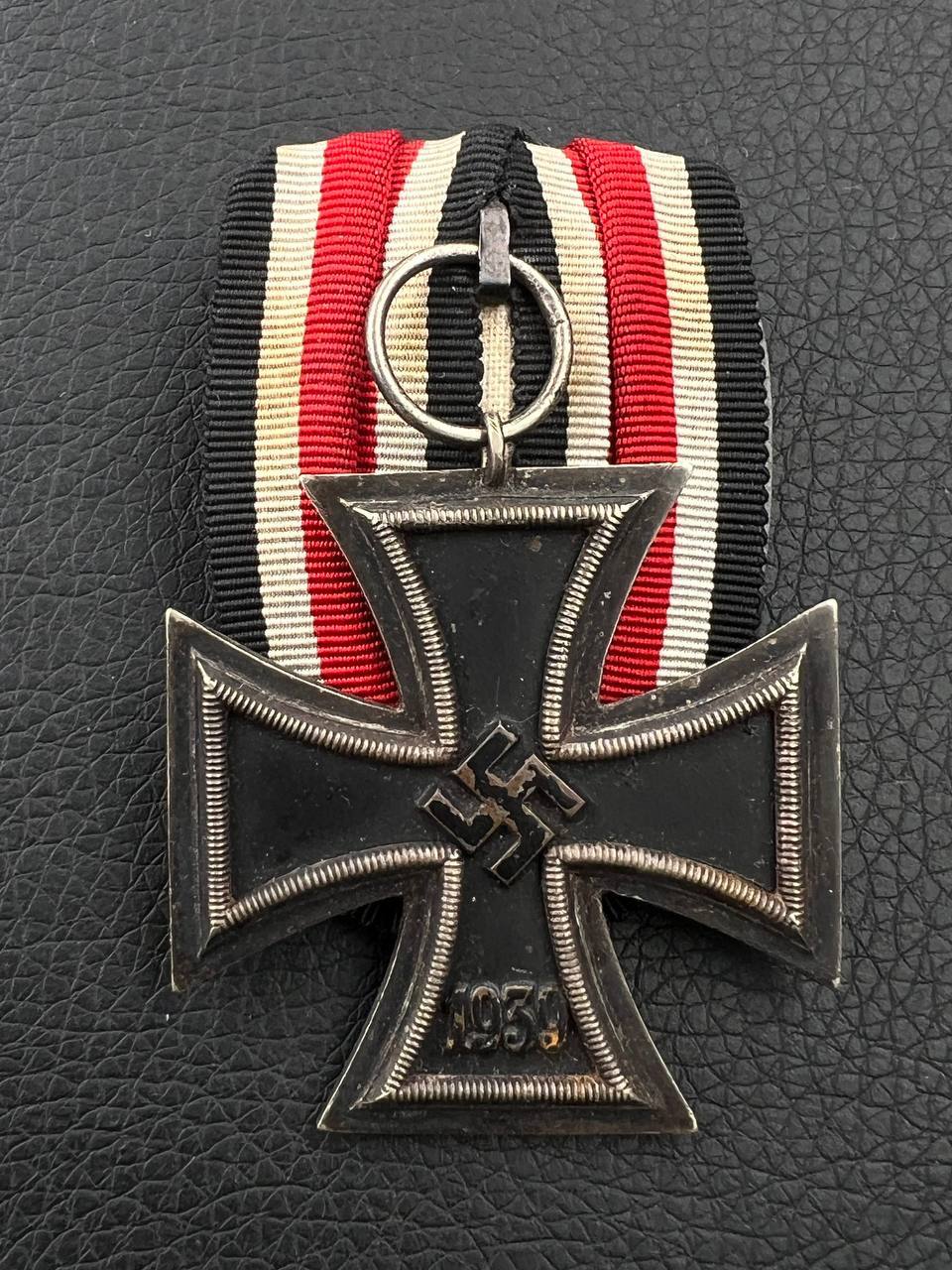 Железный крест 2-го класса (нем. Eisernes Kreuz 2. Klasse) 1939 год на колодке от Алексея С.