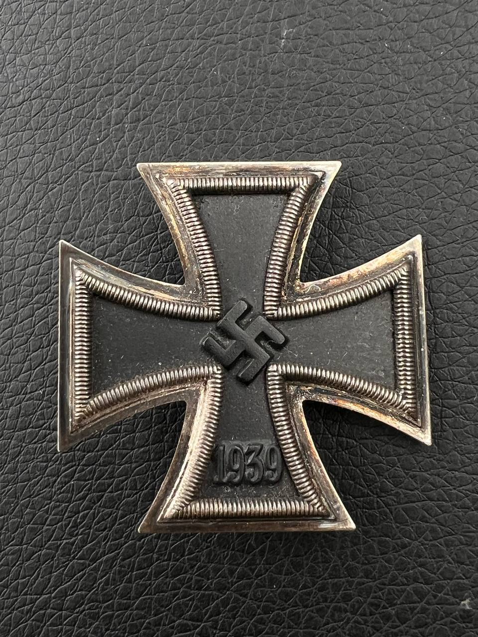 Железный крест 1-го класса (нем. Eisernes Kreuz 1. Klasse) 1939 год от Алексея С.