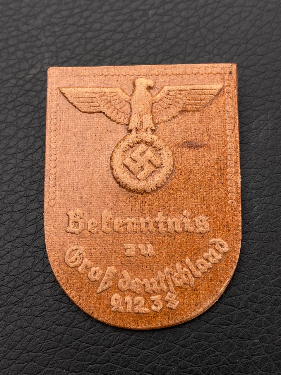 Значок Bekenntnis zu Großdeutschland, 9.12.1938 от Алексея С.