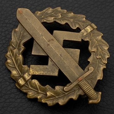  Спортивный знак подразделений SA образца 1933 года в бронзе. [L. CHR. LAUER] Номерной - 37833. 