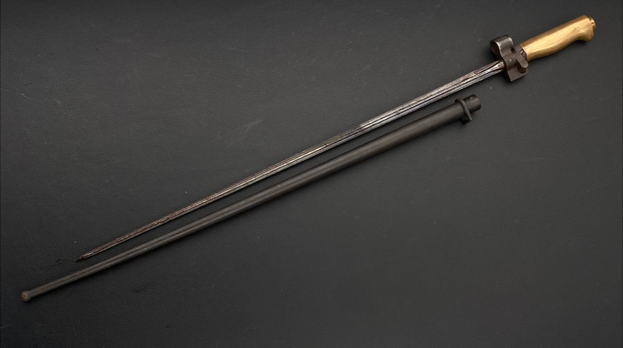 Штык образца 1886/16 года к винтовкам системы Лебеля/Бертье.