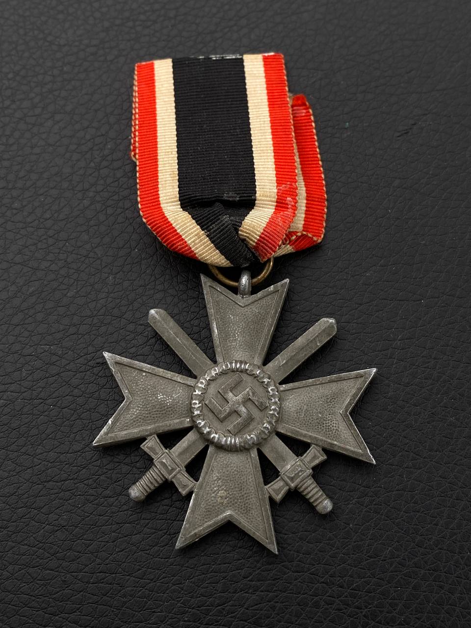 Крест Военных заслуг (Kriegsverdienstkreuz) 2-го класса. Цинк, клеймо “10” – Foerster&Barth, Pforzheim.