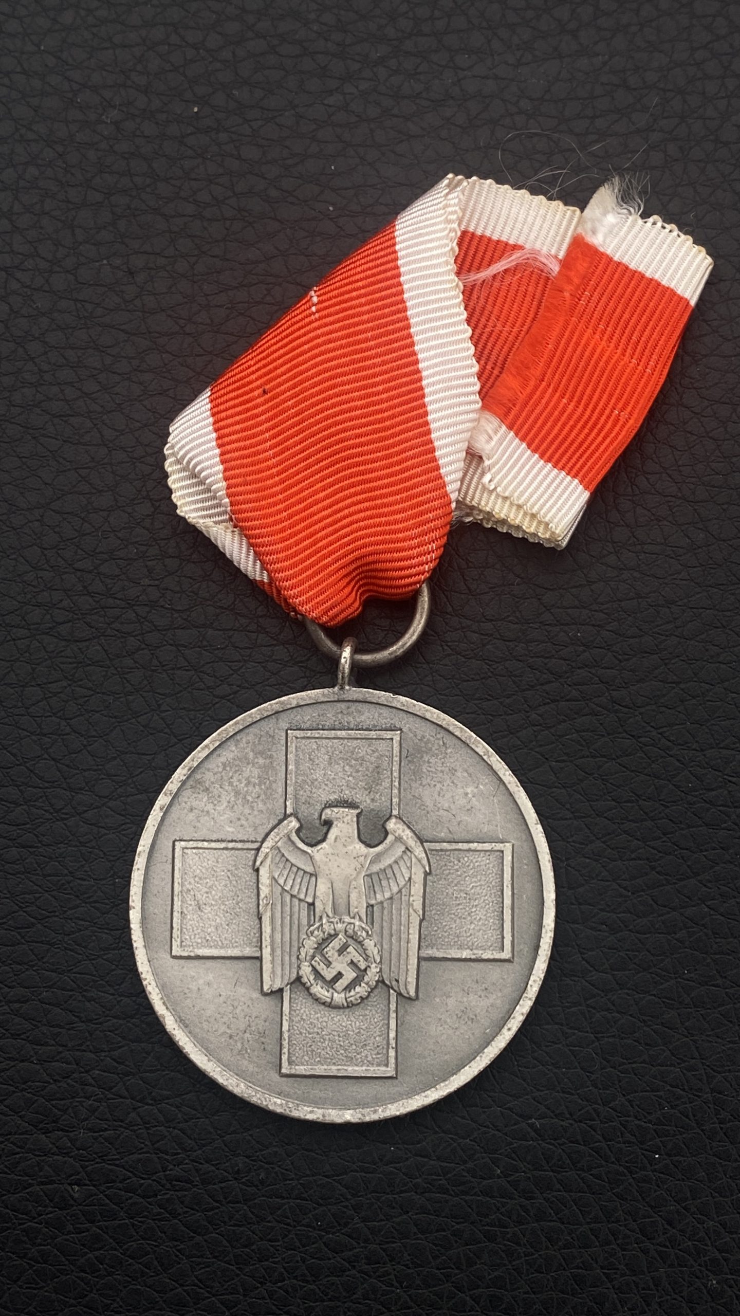 Медаль За заботу о Немецком народе. От Алексея С.