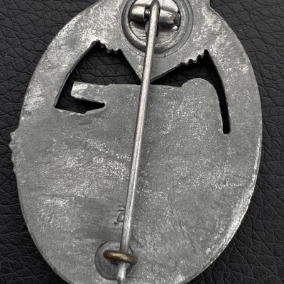  Нагрудный знак «За танковую атаку» в серебре. [Hermann Aurich] От Алексея С.