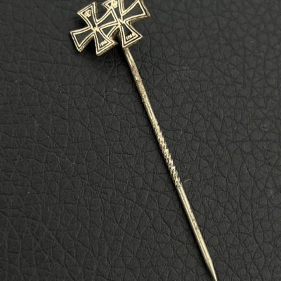 Миниатюра для ношения на гражданском костюме. Редкий эмалевый вариант.