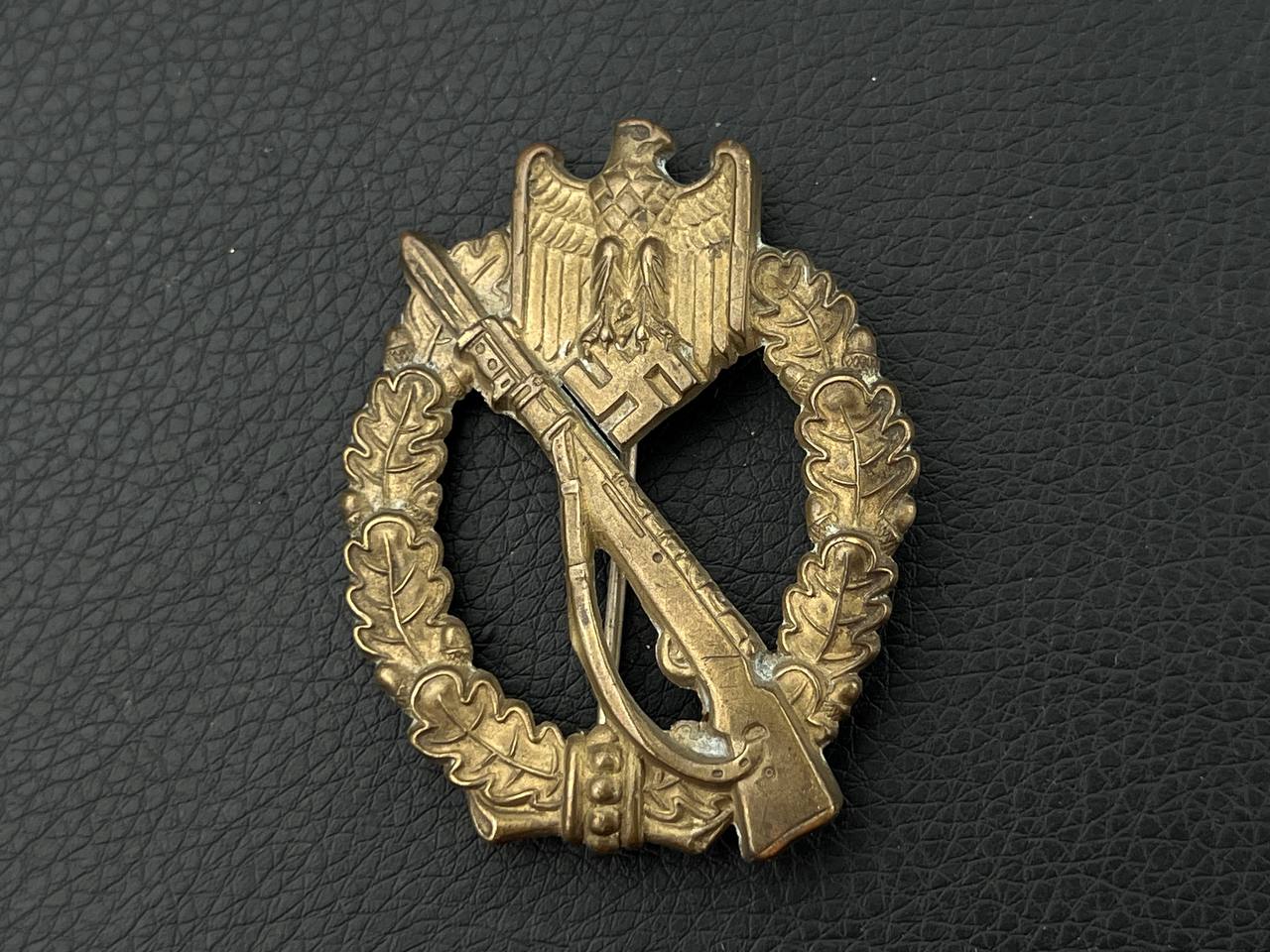 Квалификационный знак за пехотный штурм (нем. – Infanterie Sturmabzeichen). От Алексея С.