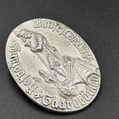       Знак спортивного фестиваля "DRL" в Саарбрюккене(1935 год). [ROBINSON OBERSTEIN]    