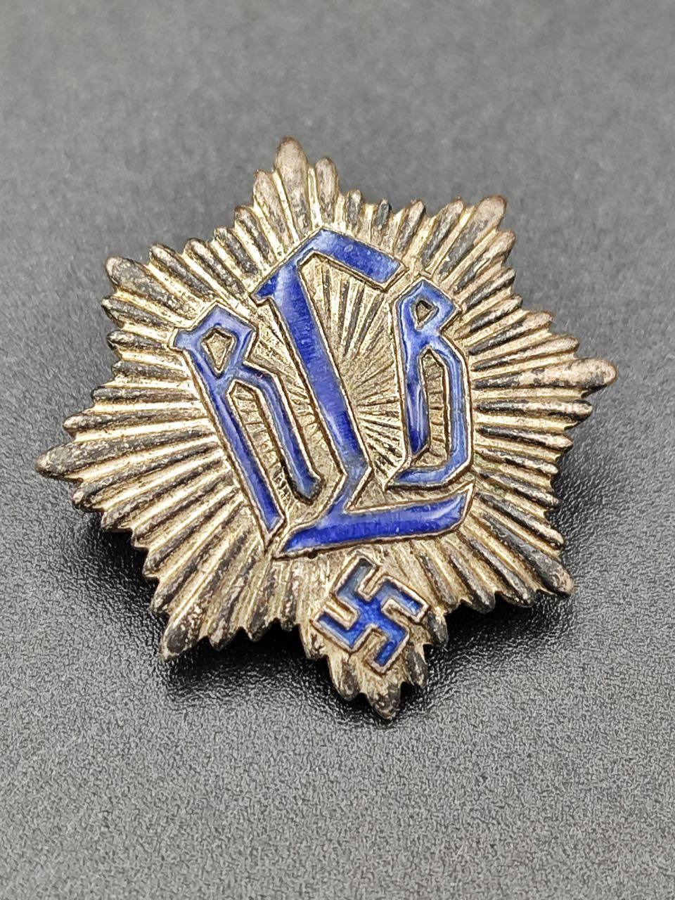 Знак RLB Люфтшютц – противовоздушная оборона.