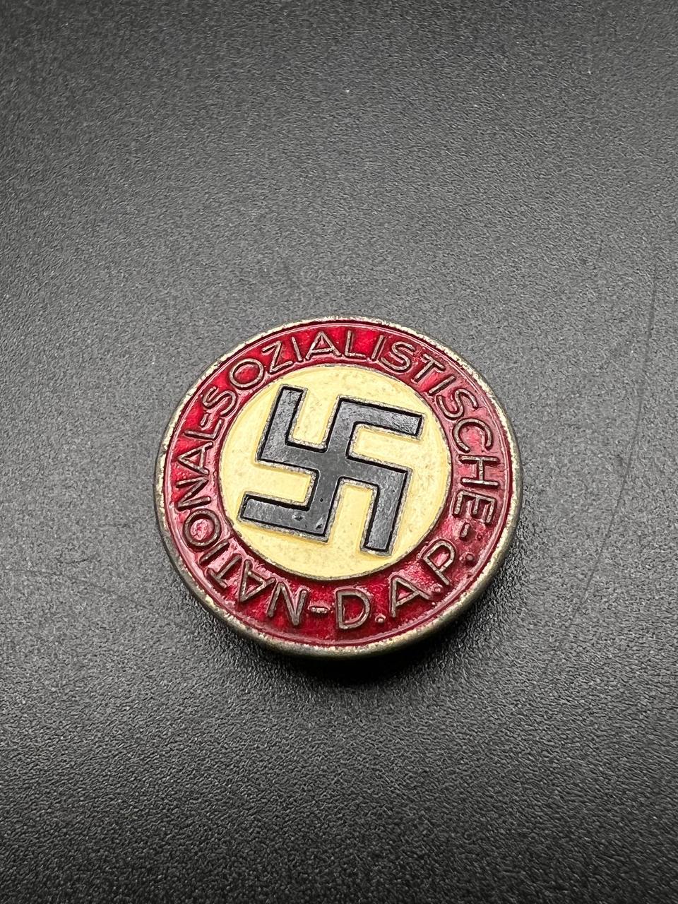 Поздний партийный знак НСДАП. Цинк, клеймо М1/120. От Алексея С.