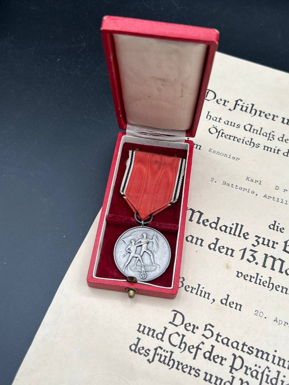 Медаль в память 13 марта 1938 года. От Алексея С.