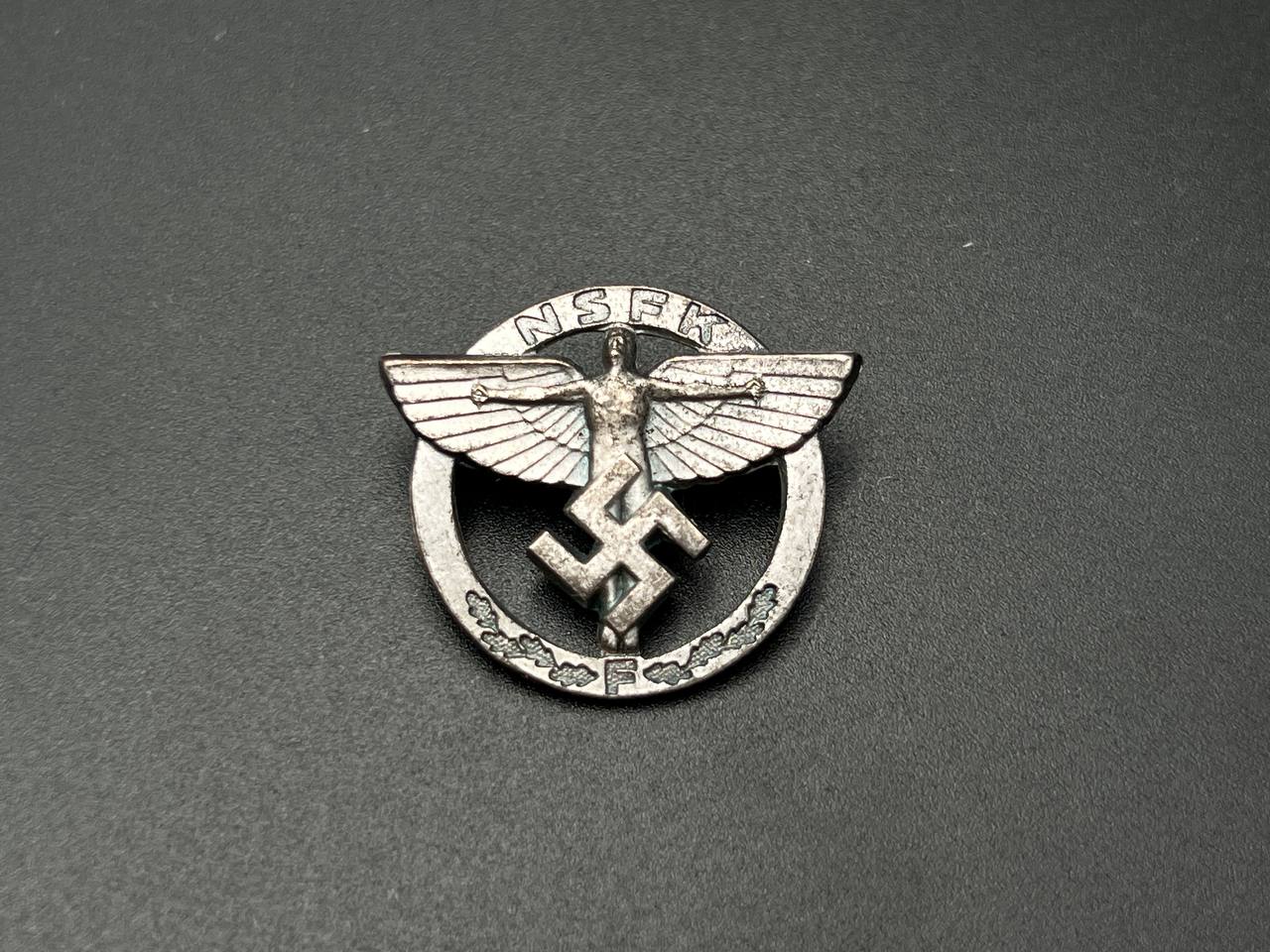 Членский знак НСФК (Nationalsozialistisches Fliegerkorps, NSFK). От Алексея С.