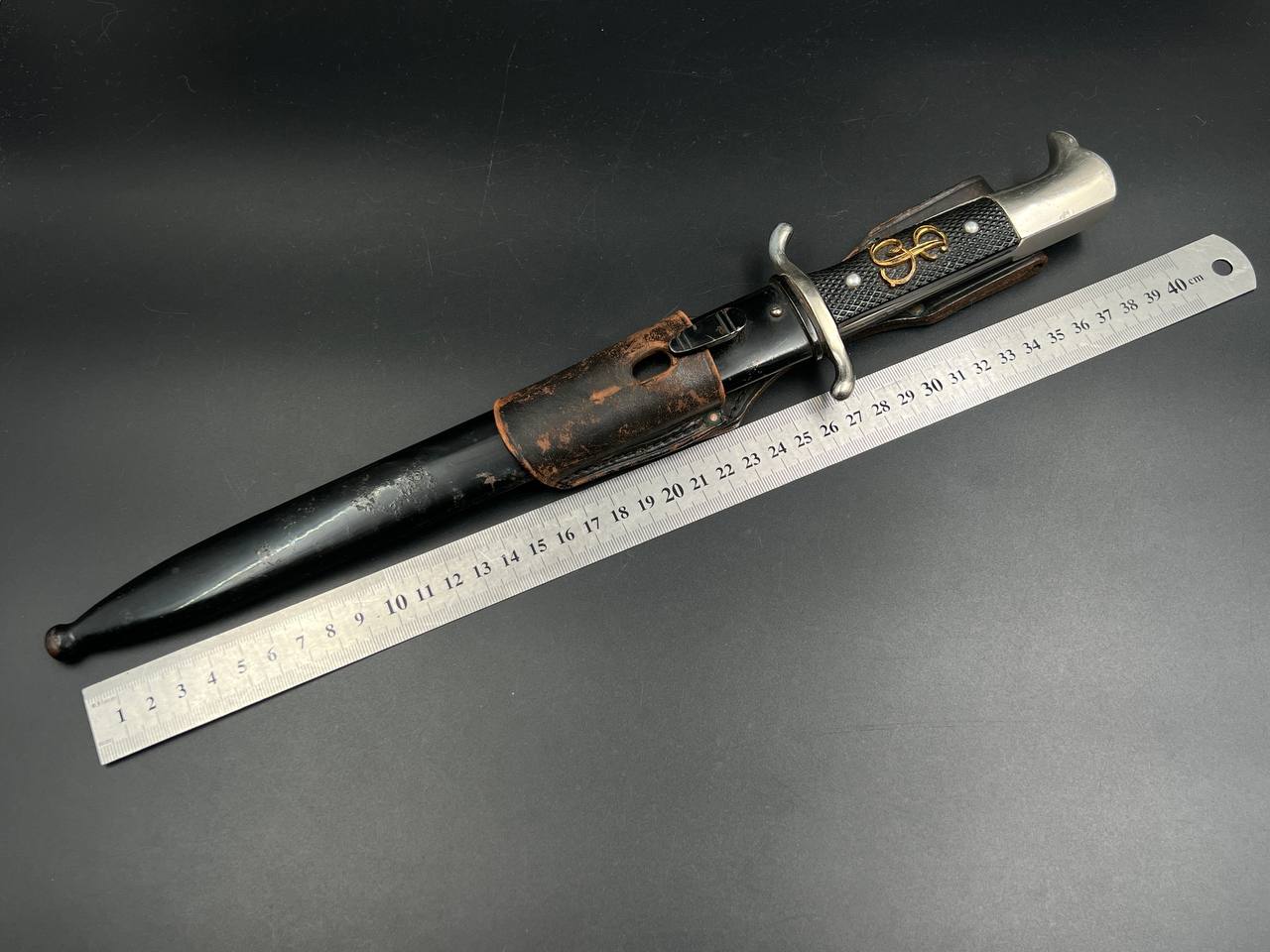 Кинжал пожарных команд обр. 1933 г. с вензелем. От Алексея С.