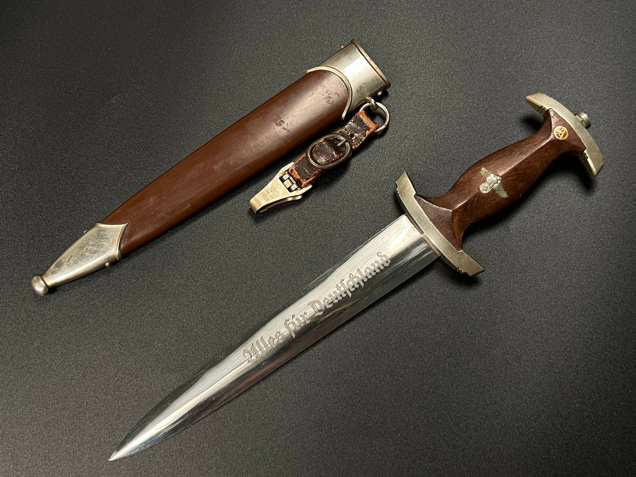  Кинжал штурмовых отрядов SA (RZM тип). [Stöcker & Co. SMF] Клеймо -M7/9.  Кинжал штурмовых отрядов SA (RZM тип). [Stöcker & Co. SMF] Клеймо -M7/9. От Алексея С.