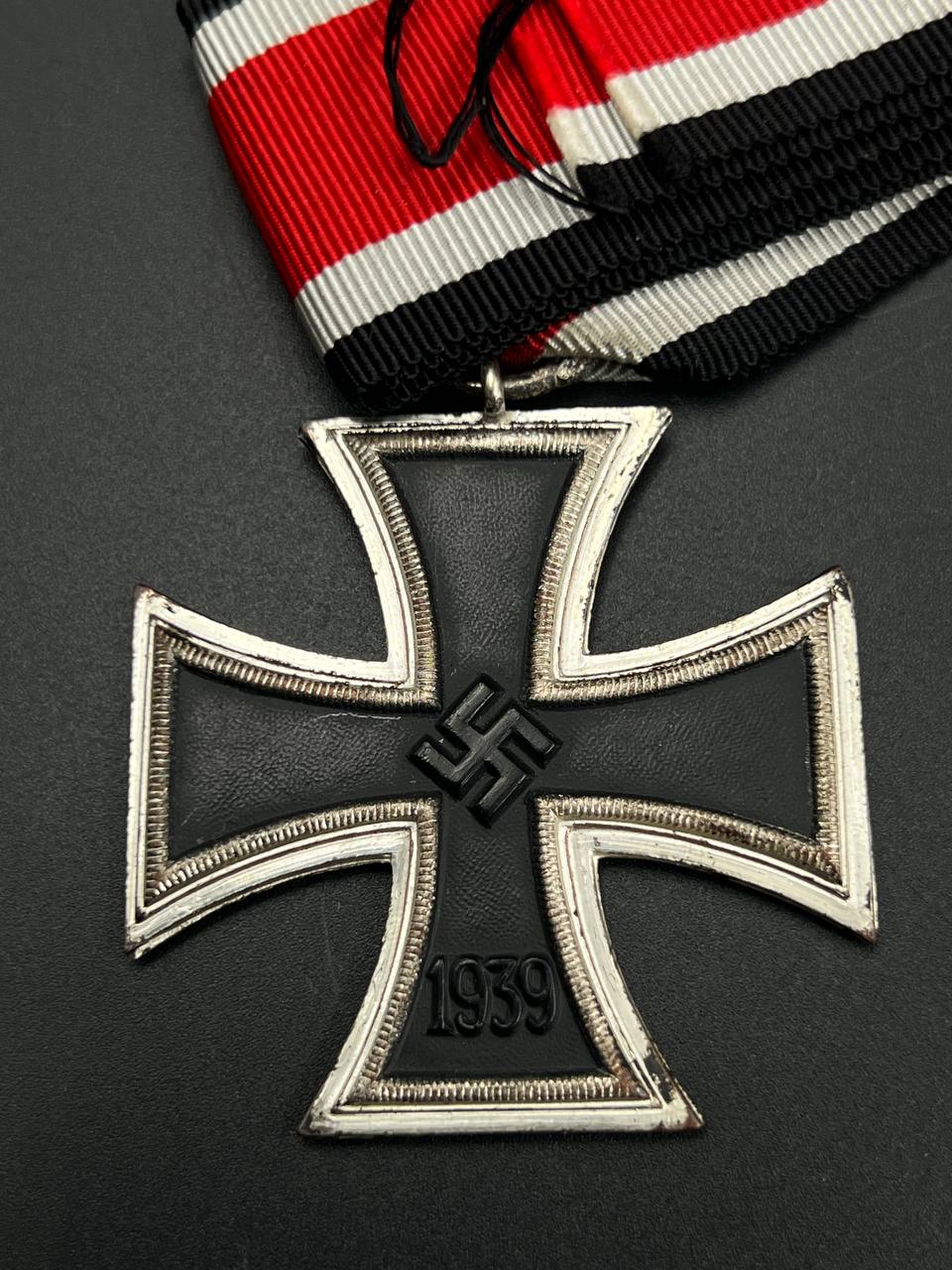  Железный крест образца 1939 года, II класс [Otto Schickle] / Ранний тип.  Железный крест образца 1939 года, II класс [Otto Schickle] / Ранний тип. От Алексея С.