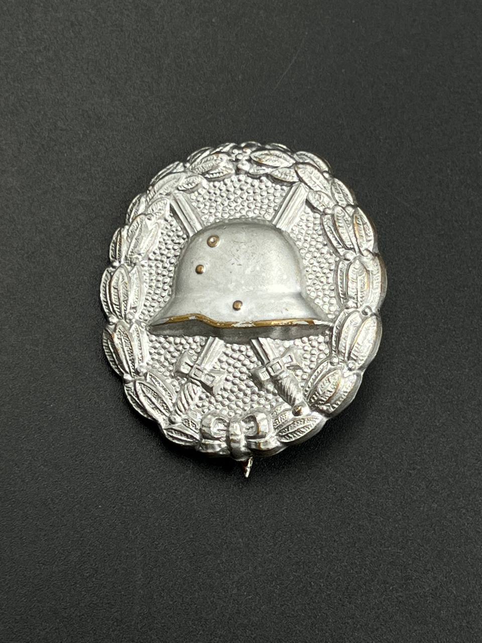  Нагрудный знак 