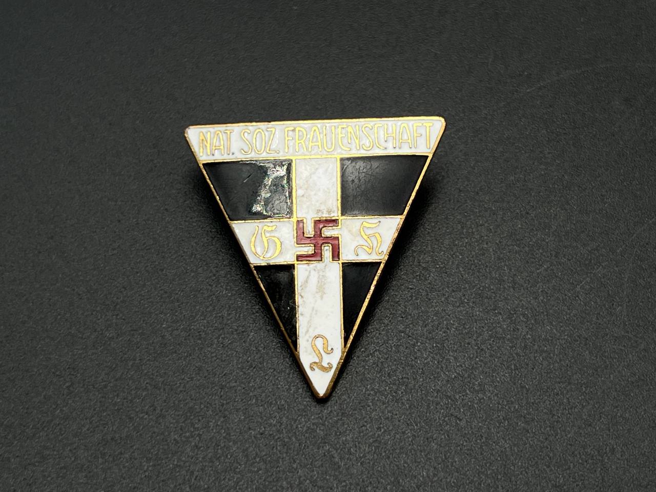 Знак Национал-социалистической женской организации. От Алексея С.