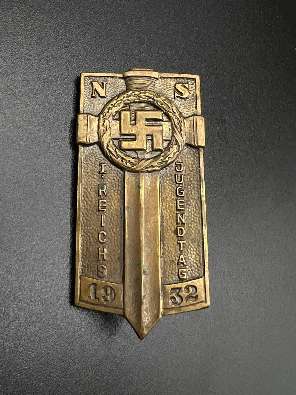Знак Съезд Гитлерюгенд 1932. От Алексея С.