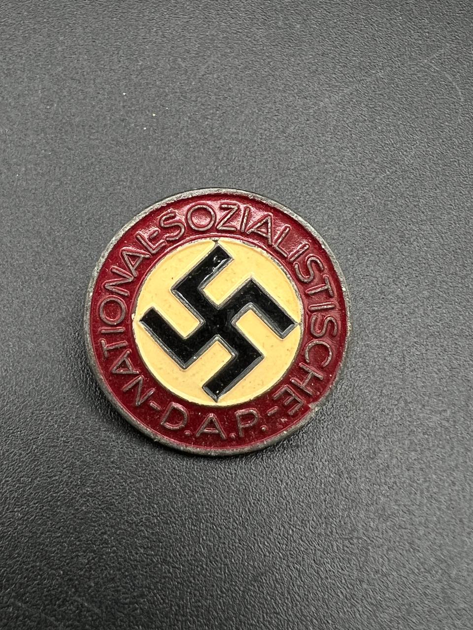 Членский знак НСДАП