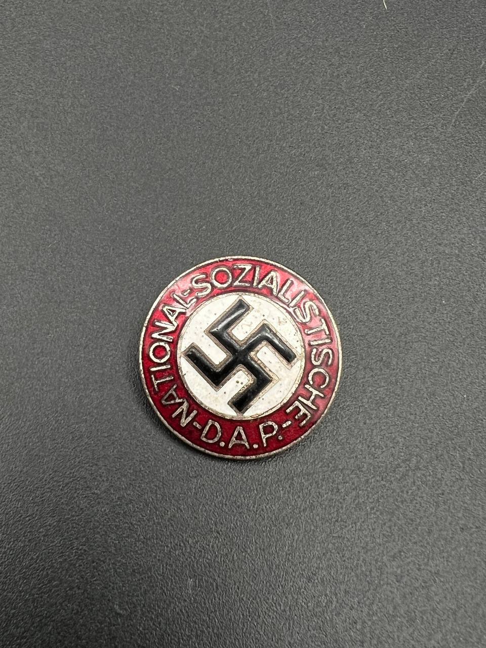 Членский знак НСДАП. Ges. Gesch. От Алексея С.