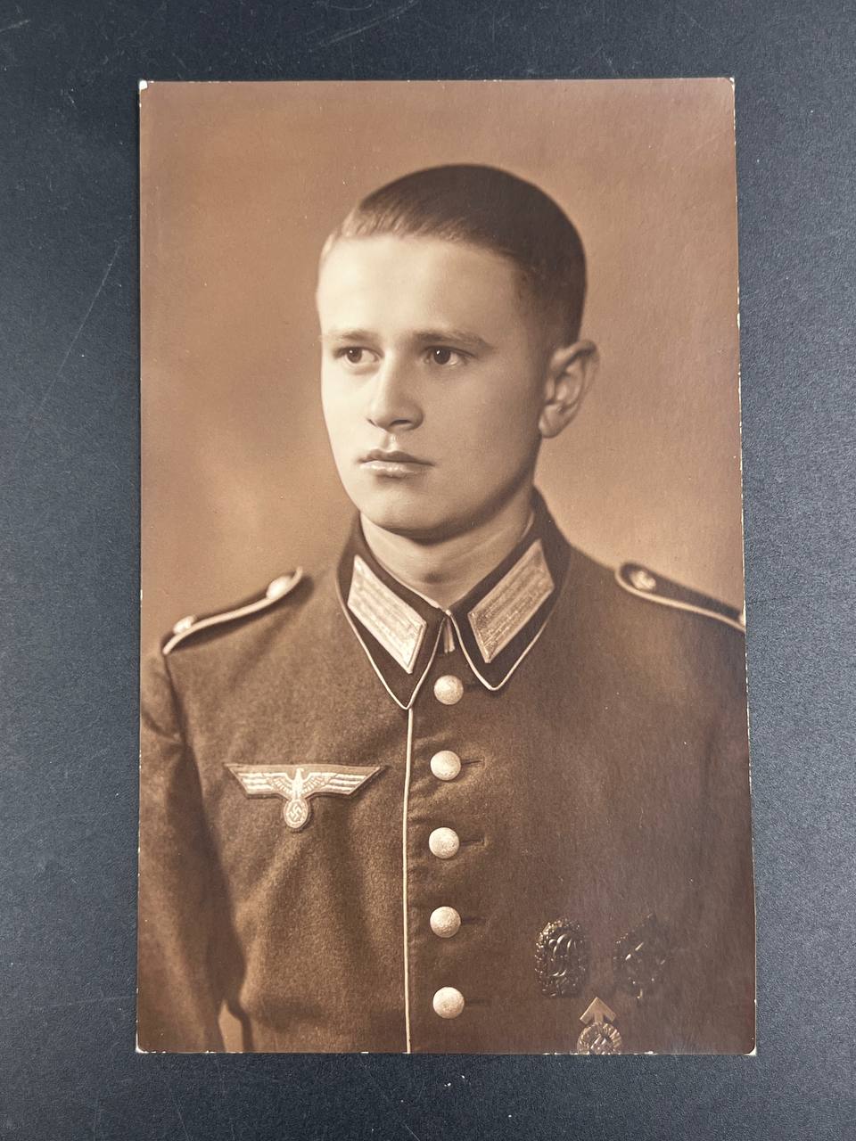 Фотография члена молодежной организации ГитлерЮгенд. Спортсмен.