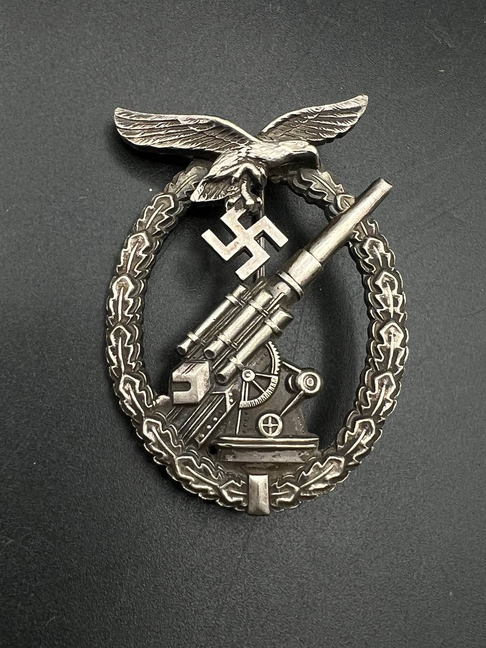 Знак зенитной артиллерии Люфтваффе. Brehmer. От Алексея С.