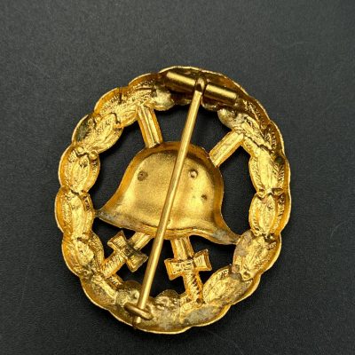Нагрудный знак “За ранение” образца 1918 года в золоте. Прорезной вариант. От Алексея С.