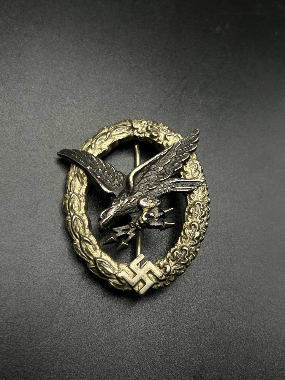  Нагрудный знак 