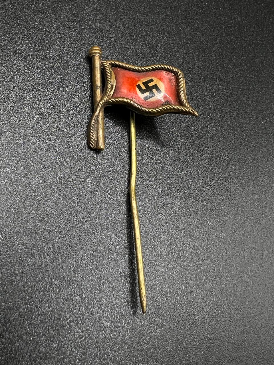Знак симпатий ранний (возможно 1932). От Алексея С.