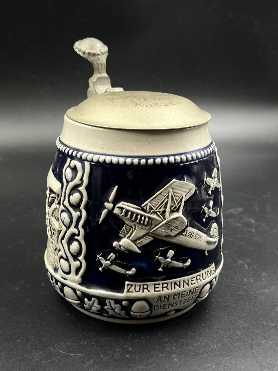 Пивная кружка Uffz. an das Korp der Aufkl.-Staf. 1 (F) 24 Kassel От Алексея С.