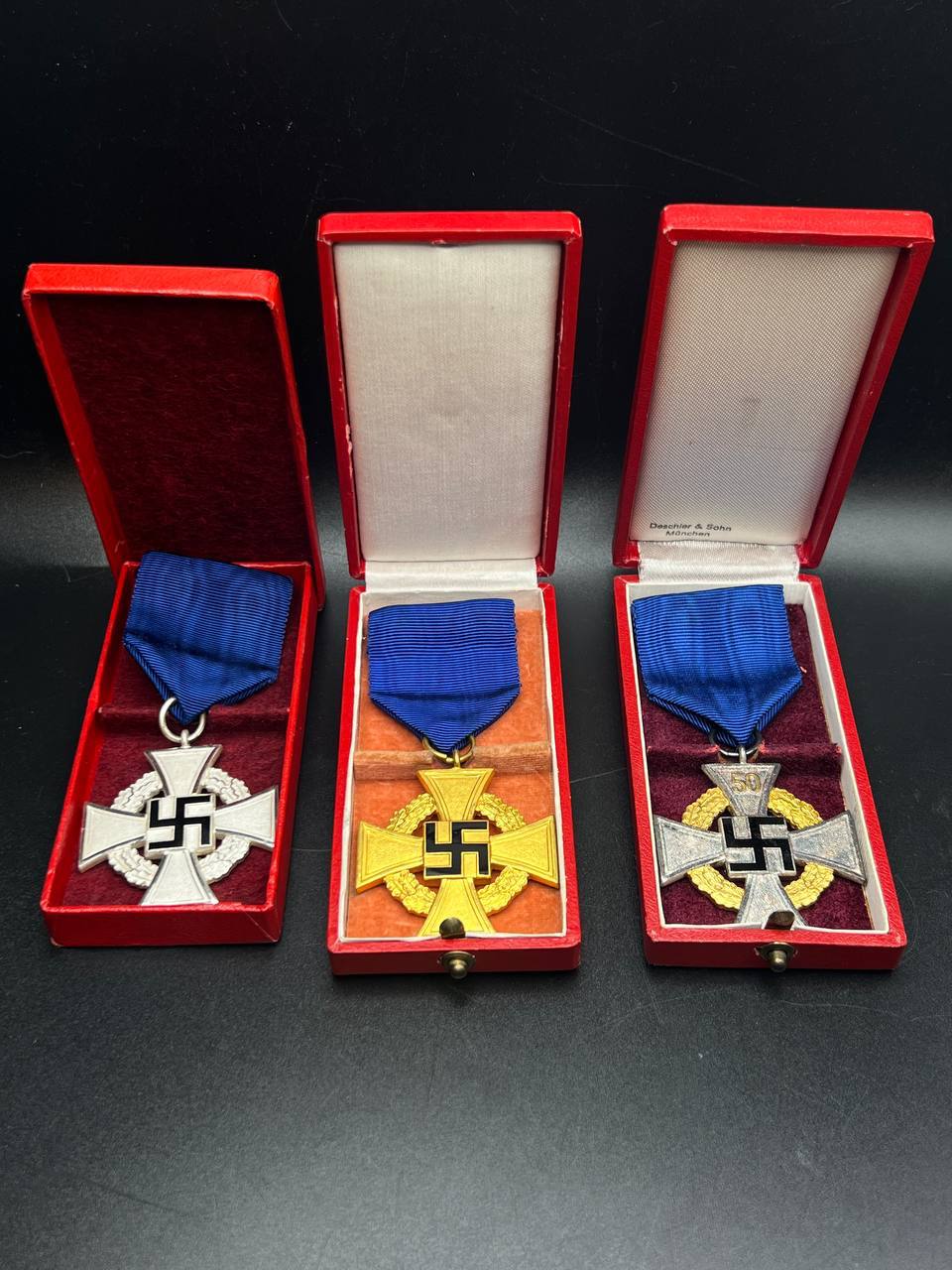 Комплект наград «За выслугу» для гражданских чинов в футлярах. От Алексея С.