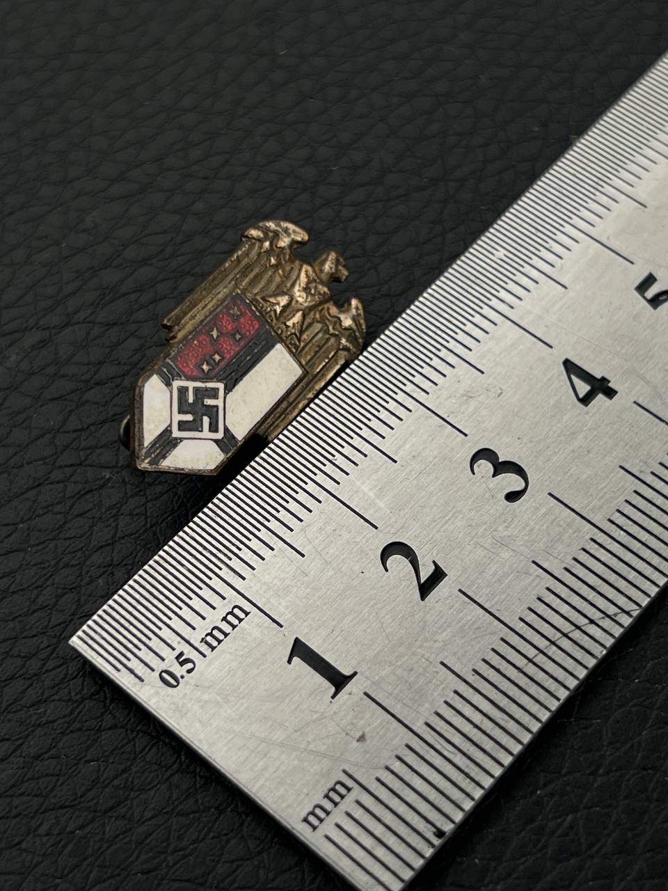 Членский знак лидера Колониального Союза. От Алексея С.