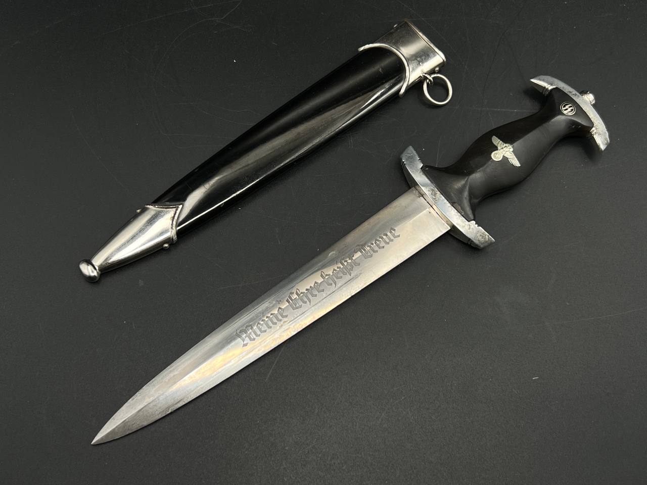 Кинжал СС обр. 1933 г. RZM 1198/38 SS. От Алексея С.